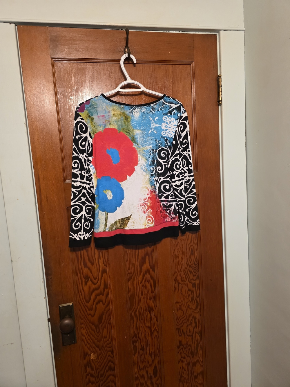 Women's Black & White Scroll-Print Cardigan with Pink Hem